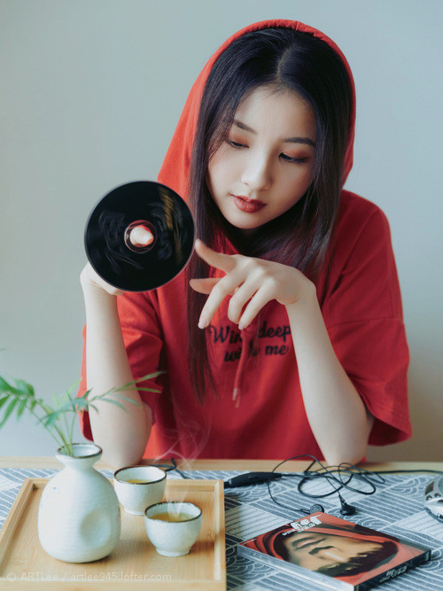 亚洲杯国足迎战 球迷热议球员表现，亚洲杯国足迎战 球迷热议球员表现如何